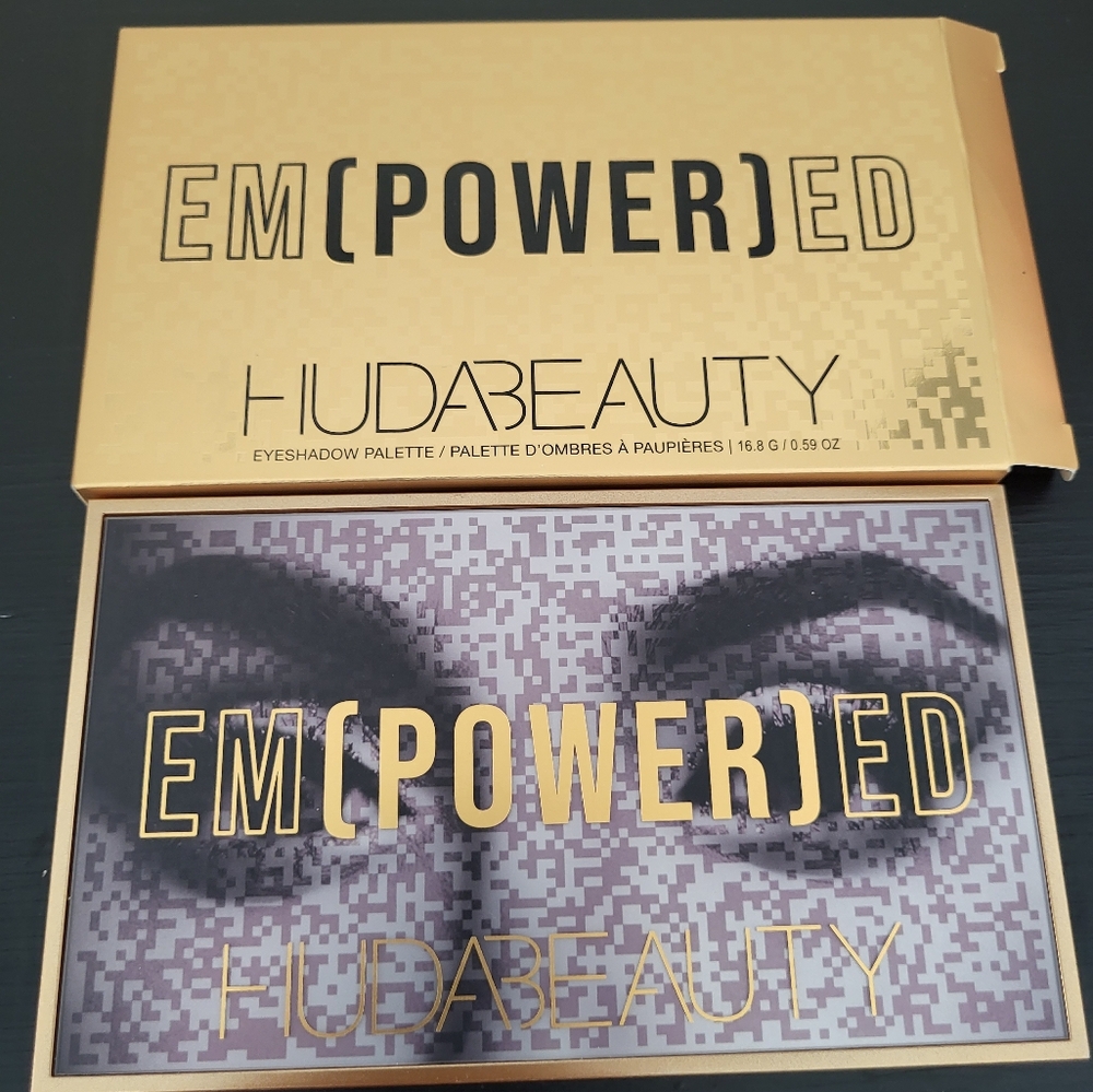 Huda Beauty Empowered Palette
